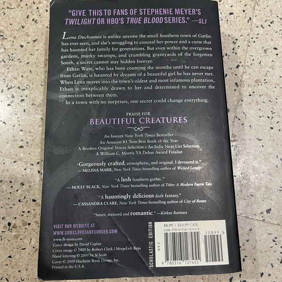 Beautiful Creatures Book - Picture 2 of 6